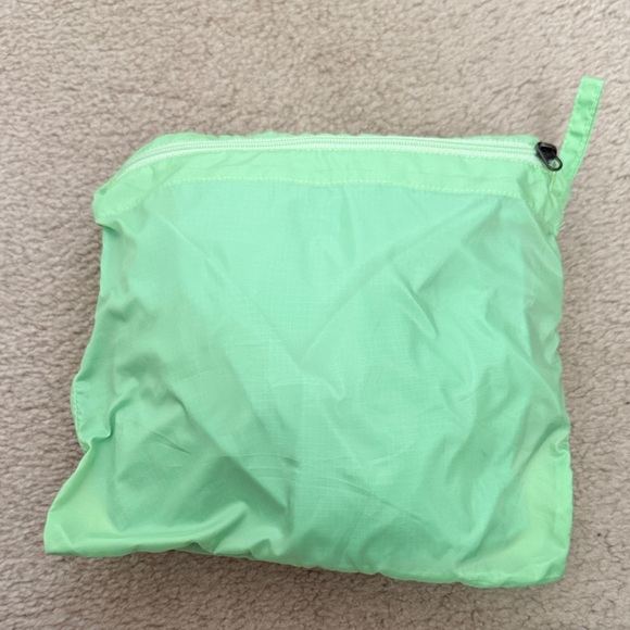 Cotopaxi packable Windbreaker Jacket - Picture 5 of 5